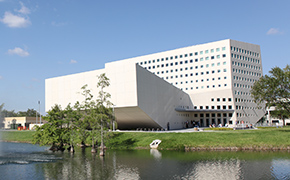 フロリダ国際大学（FIU）